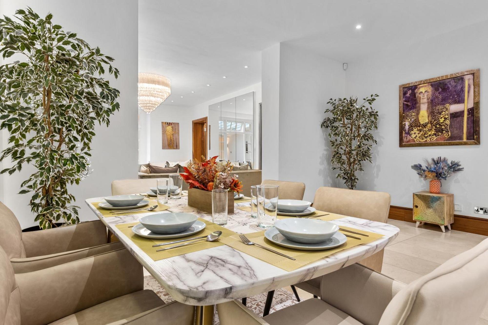 250 Sqm Mega Mansion Apartament *