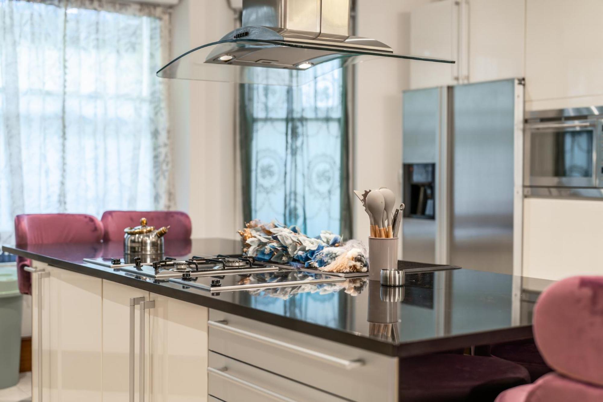 250 Sqm Mega Mansion * Londra